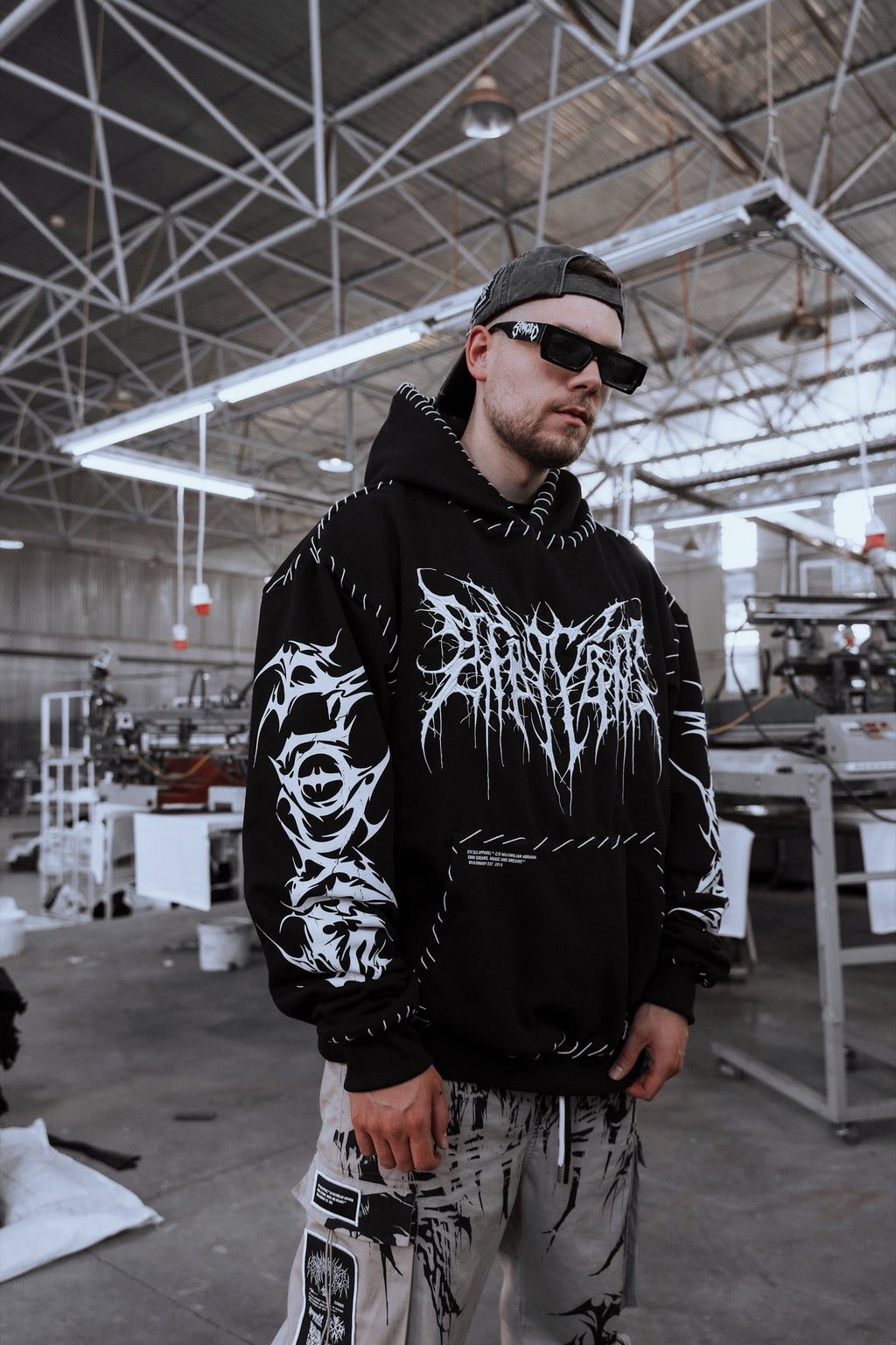 Void Woven - Heavy Oversized Hoodie (Black) 400GSM